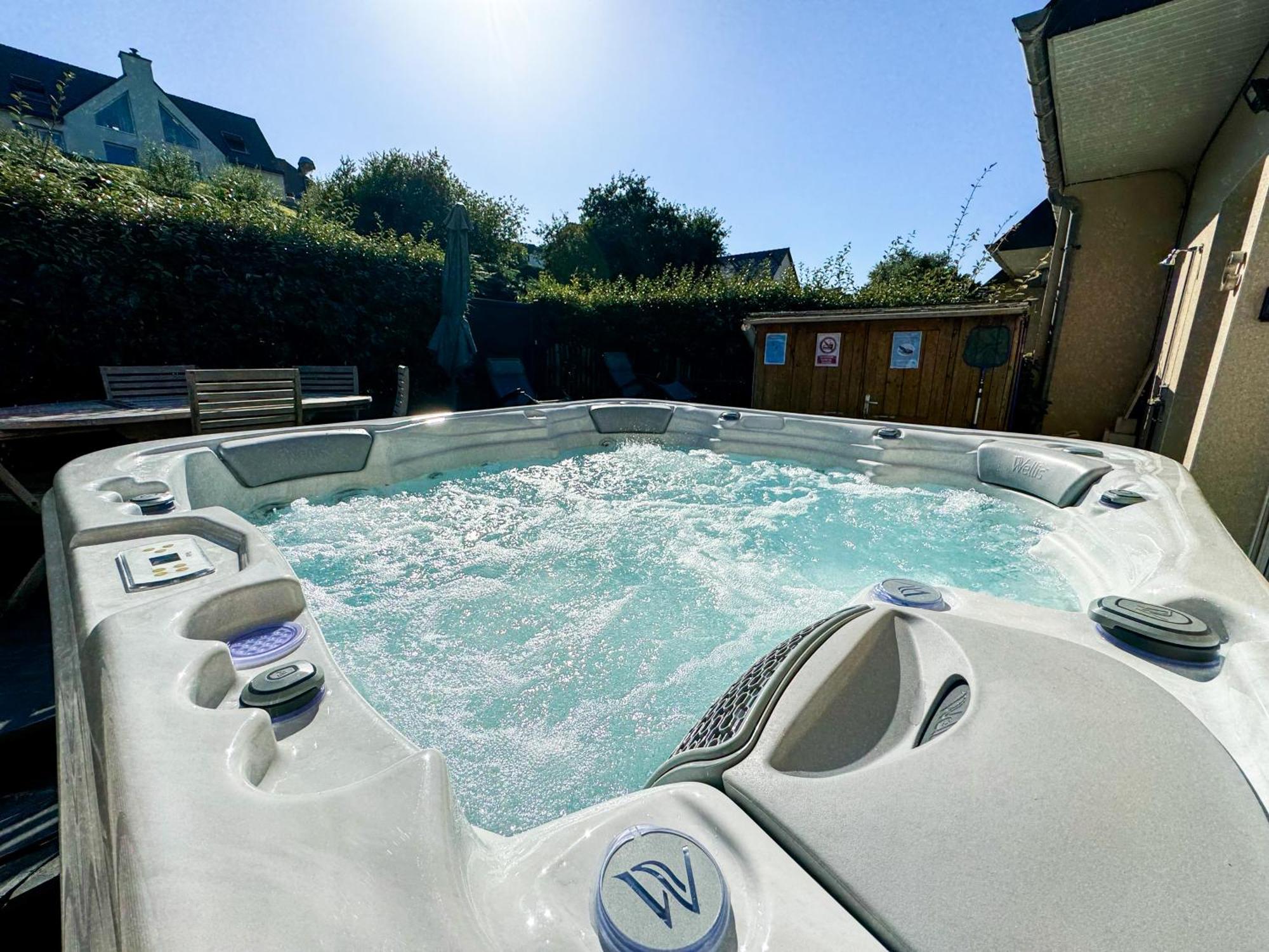 Jacuzzi Professionel Les Pieds Dans L'Eau Plage A 50 M Trevou-Treguignec Ngoại thất bức ảnh